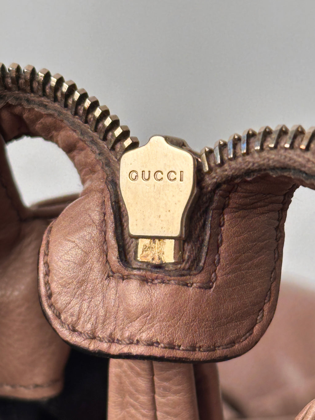 Gucci Hobo Hysteria