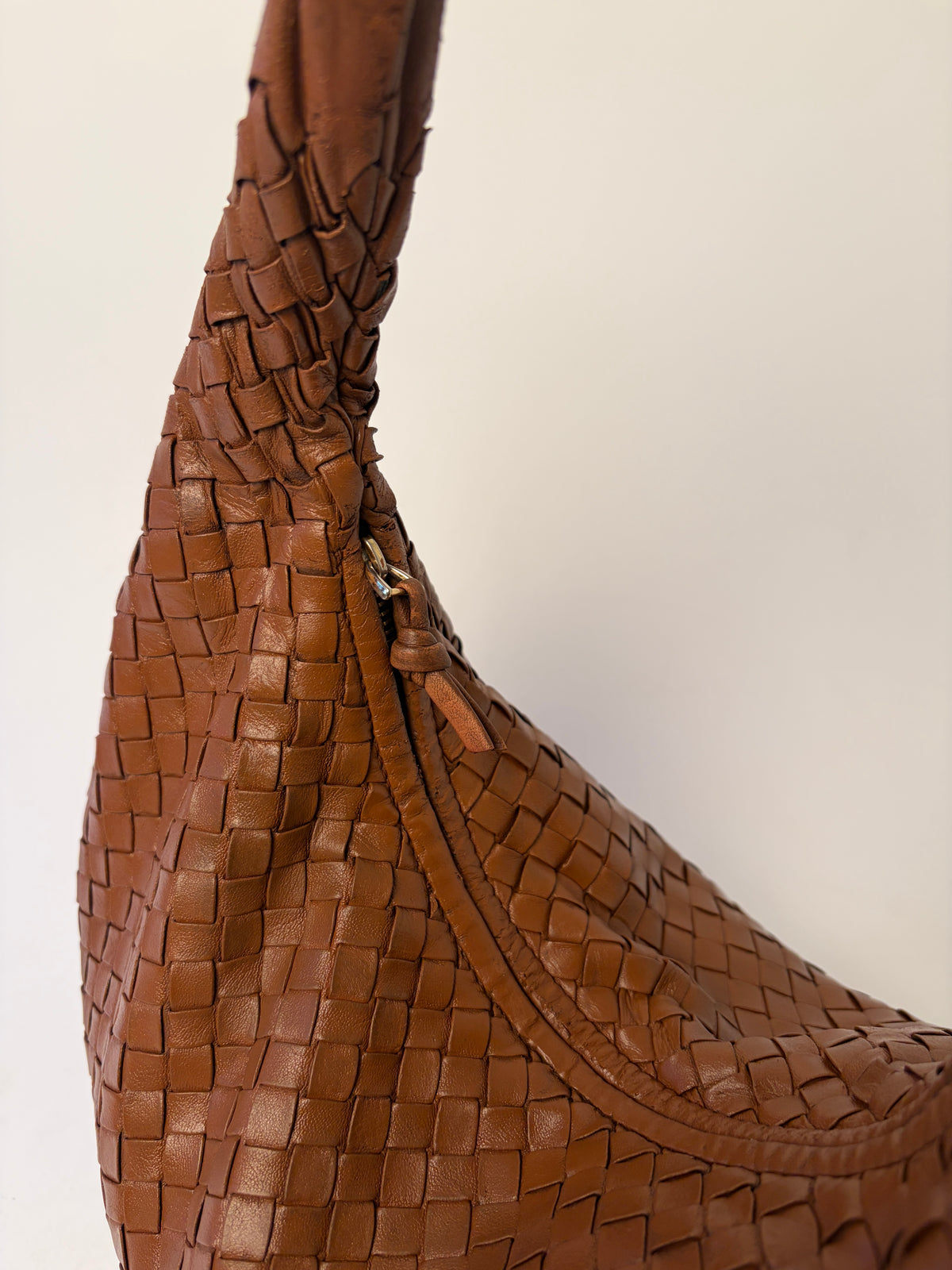 Bottega Veneta Medium Veneta