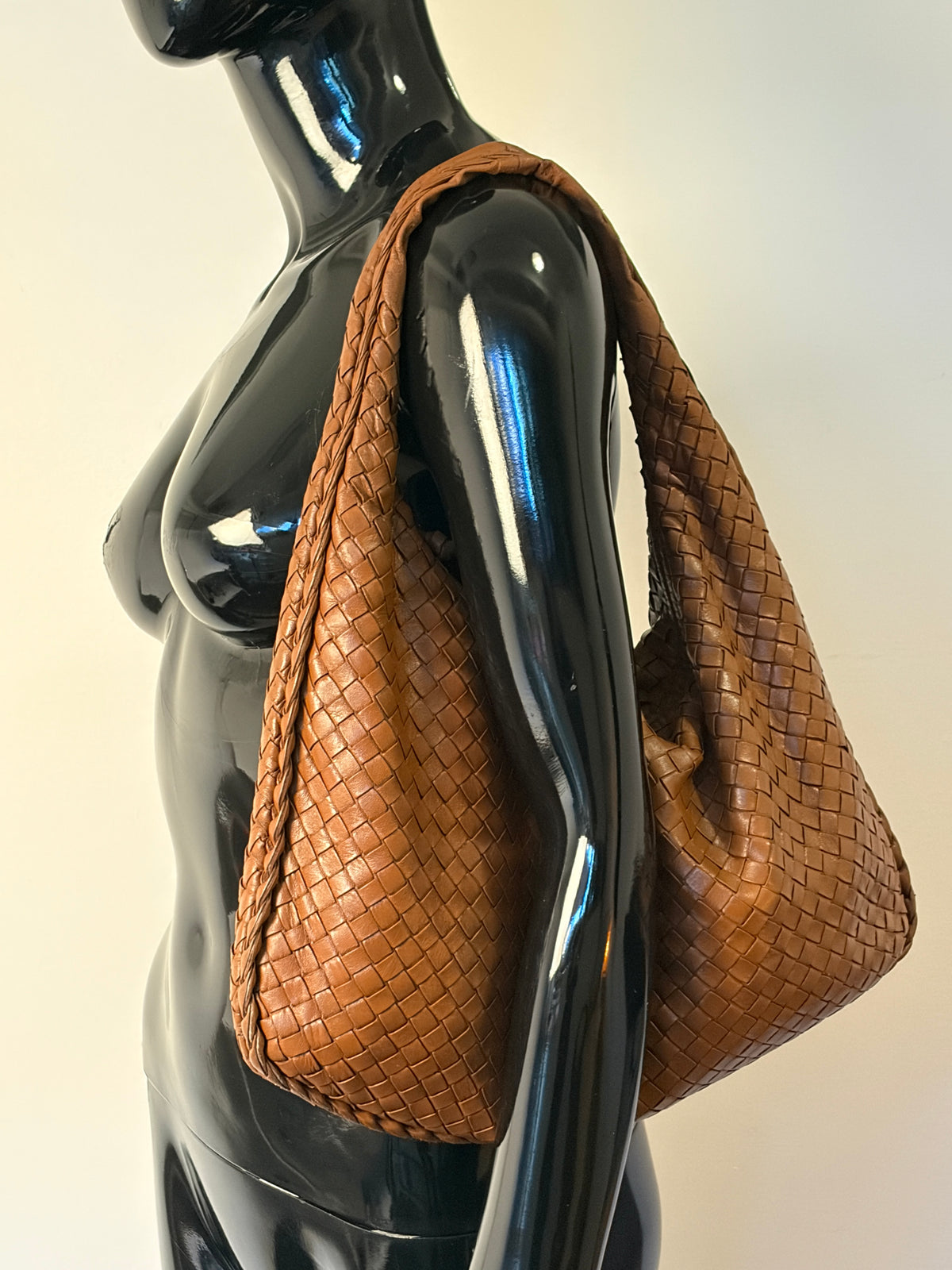 Bottega Veneta Medium Veneta