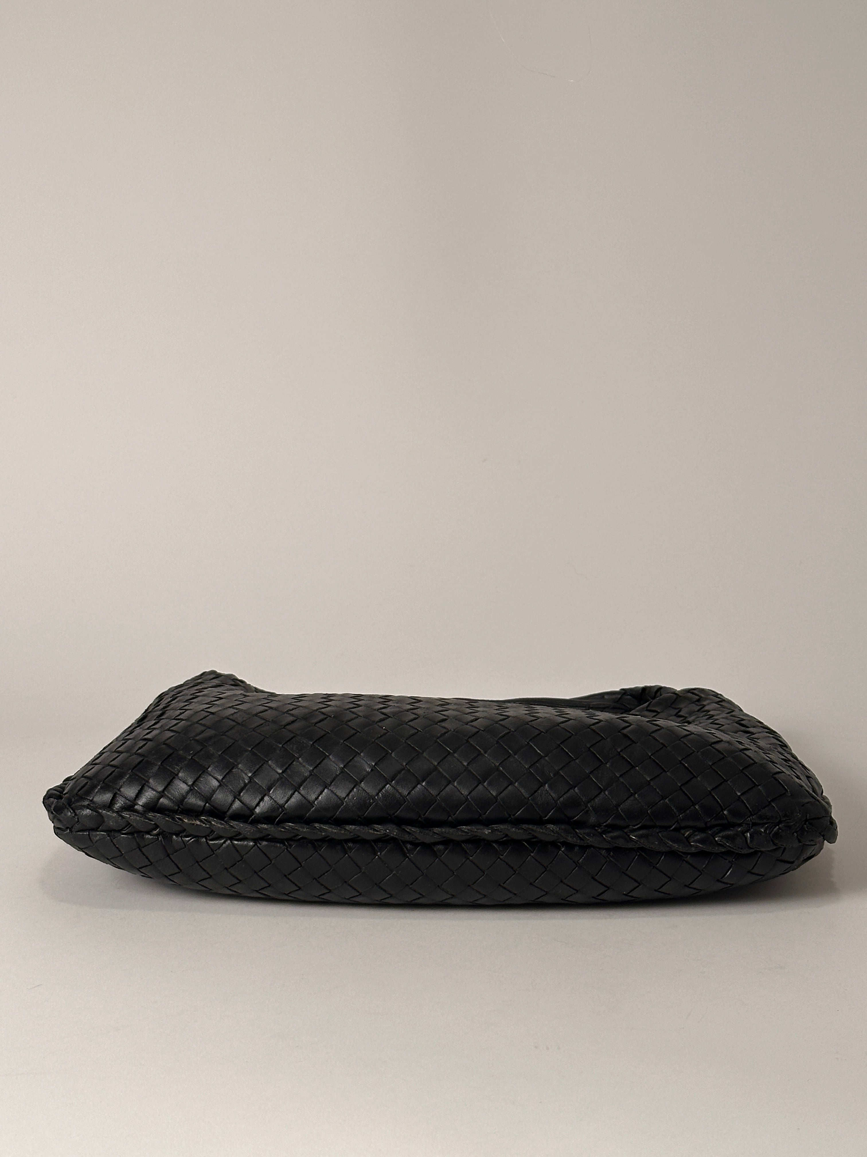 Bottega Veneta Vintage Black Medium Veneta