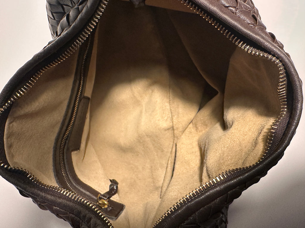 Bottega Veneta Medium Dark Brown Vintage Veneta Shoulderbag