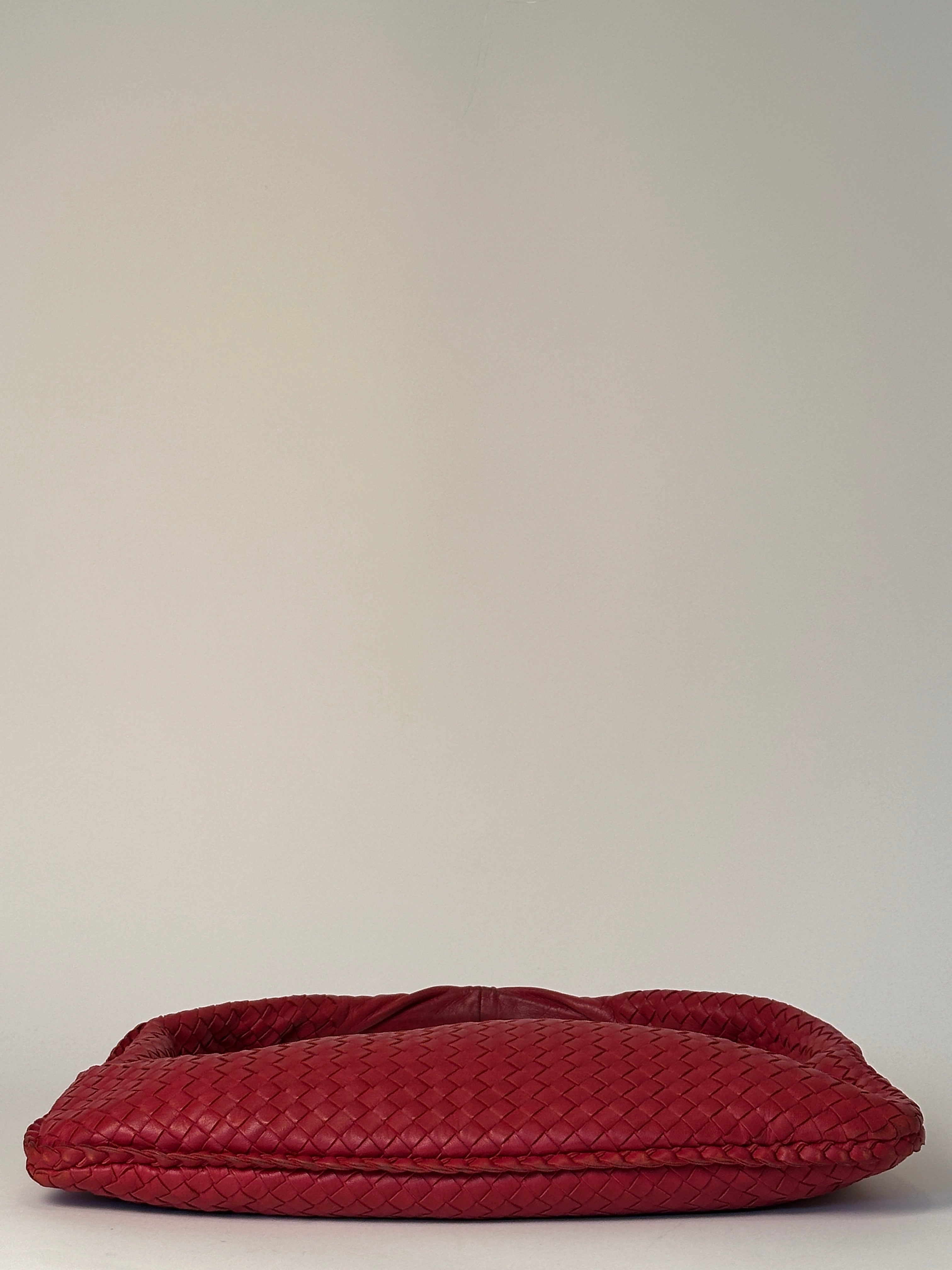 Bottega Veneta Large Veneta Red Leather Shoulderbag