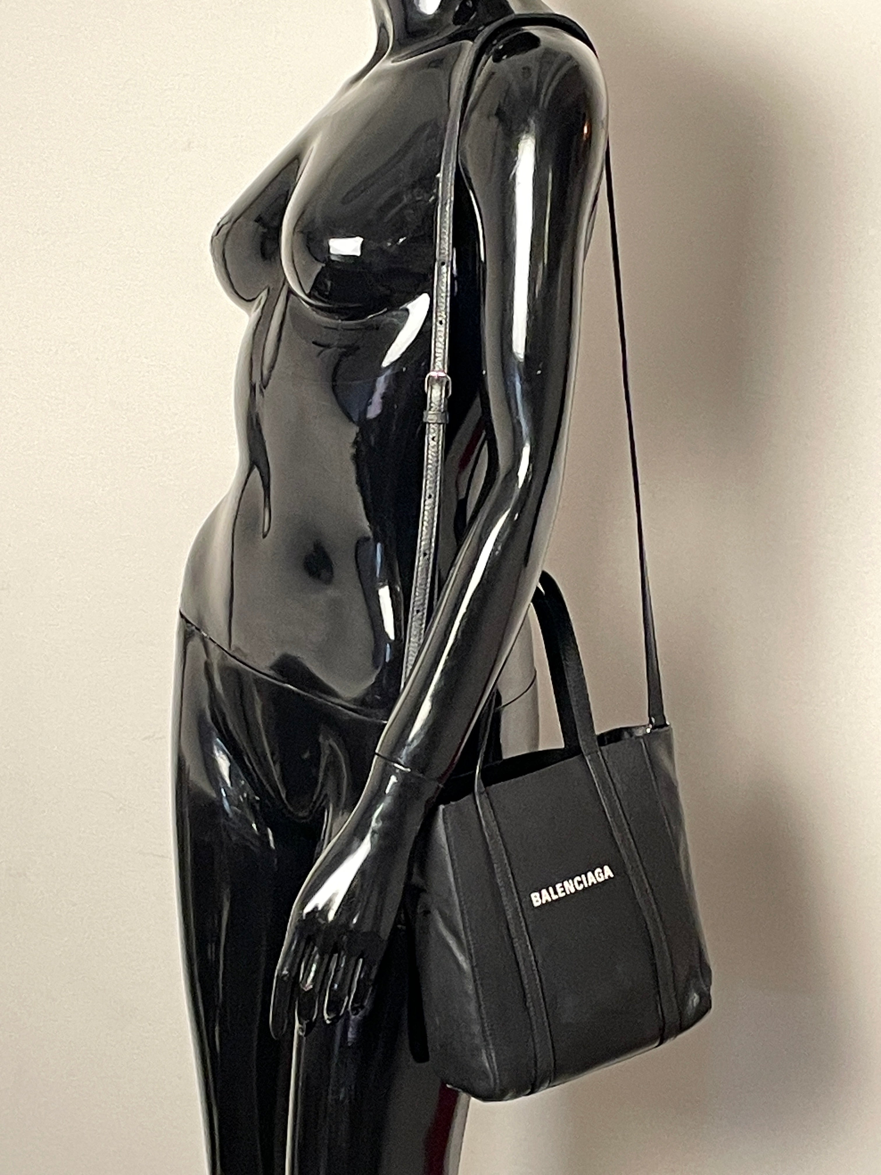 Balenciaga Cabas Tote