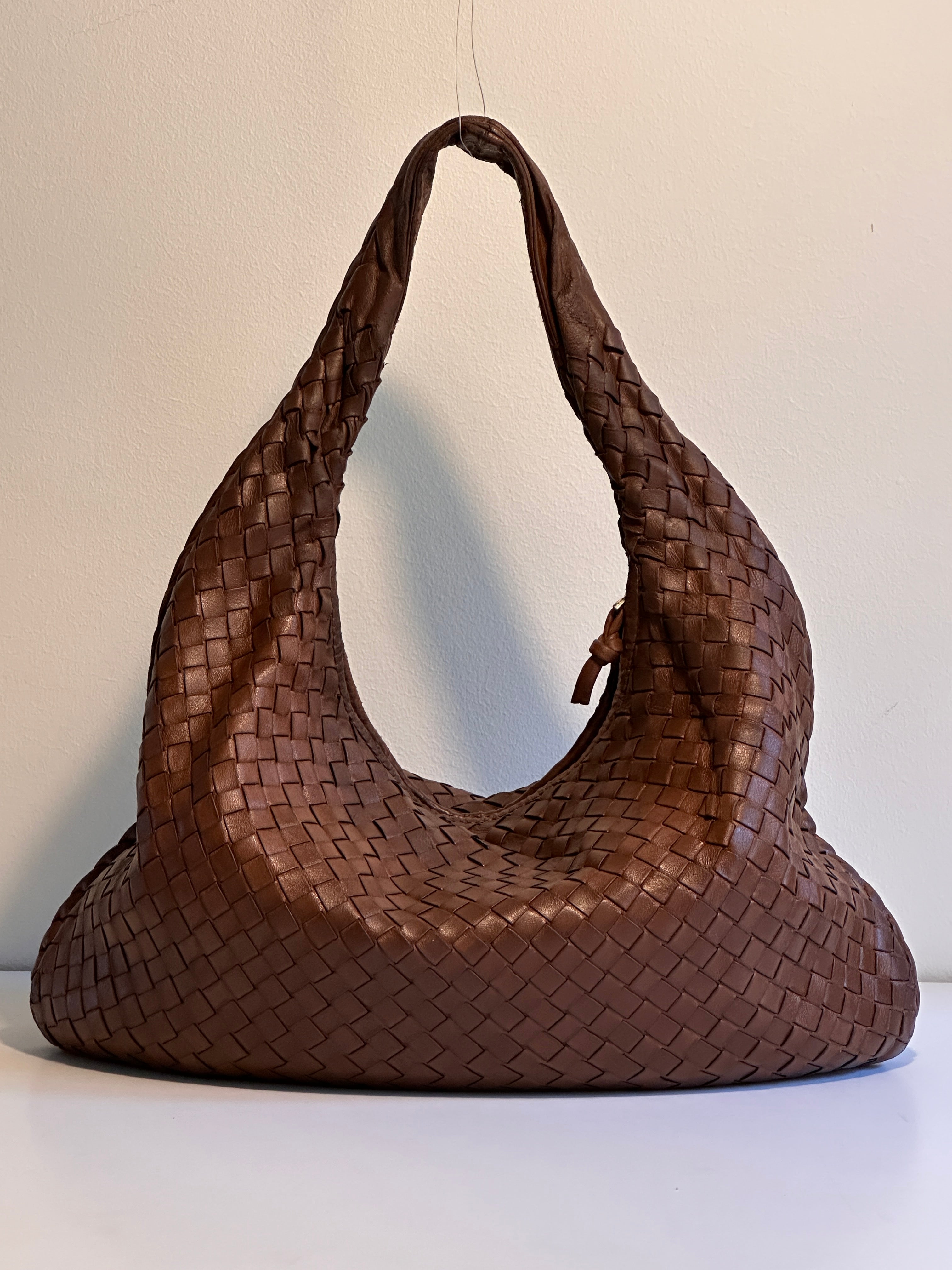Bottega Veneta Medium Veneta
