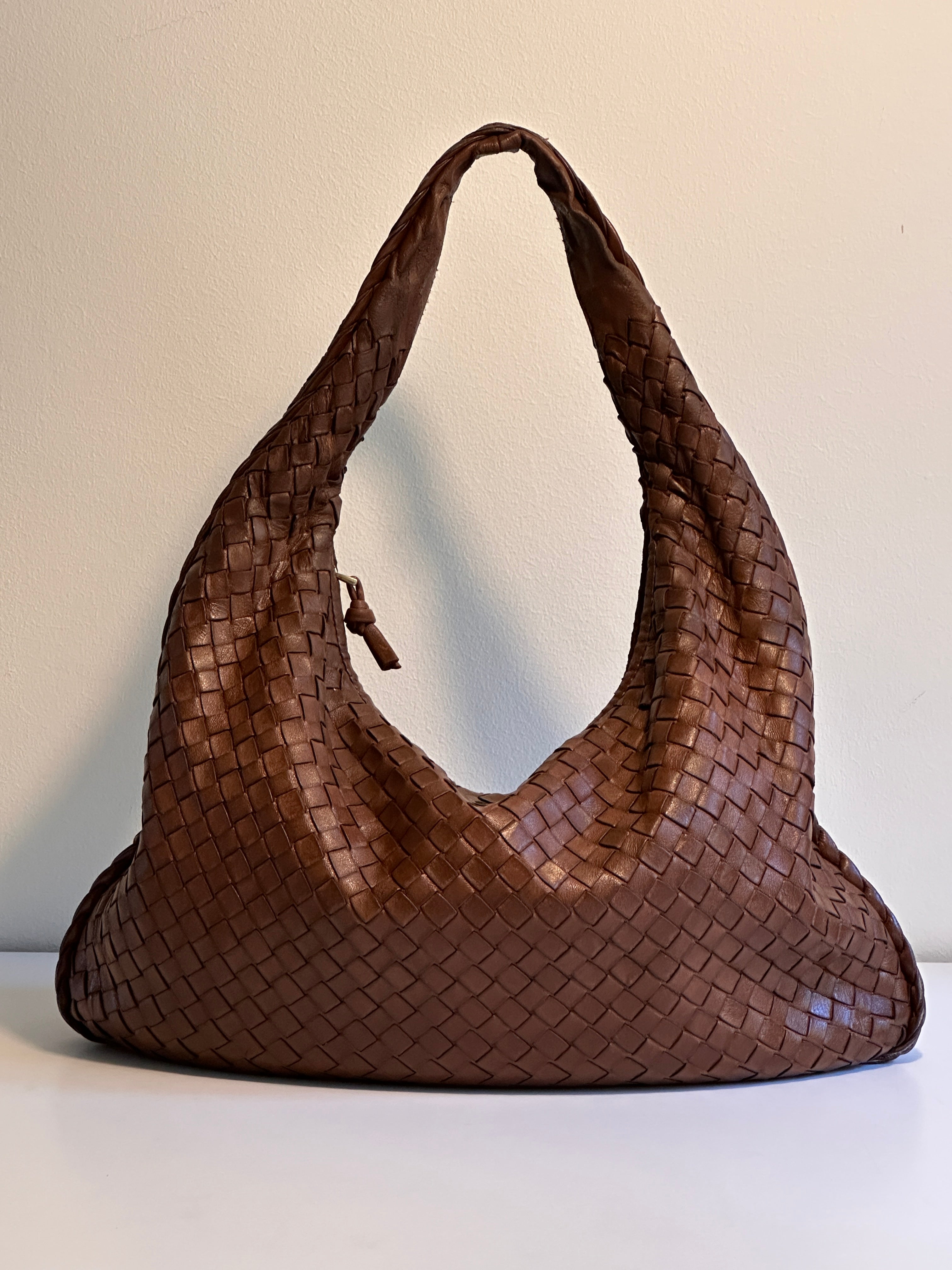 Bottega Veneta Medium Veneta