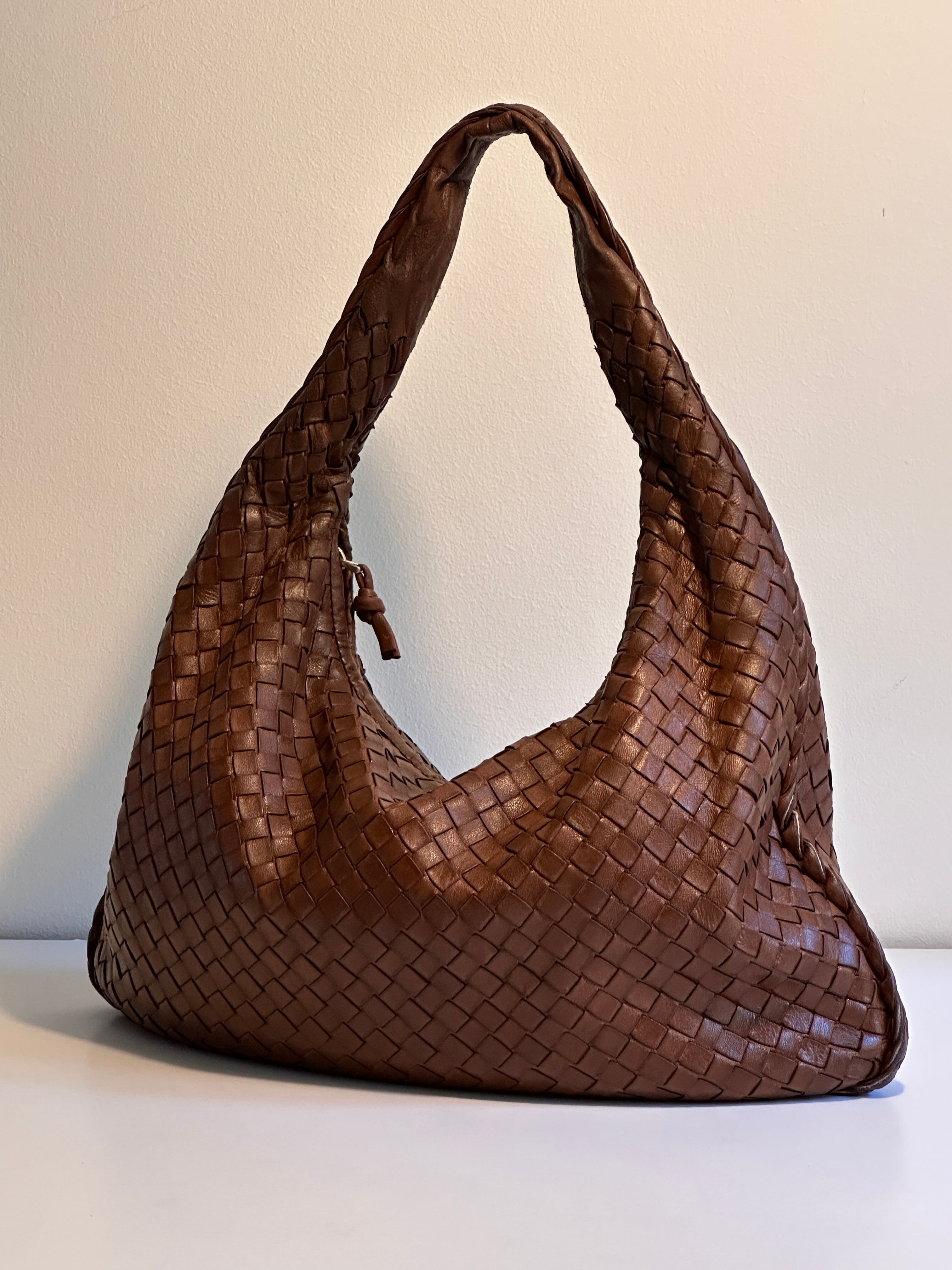 Bottega Veneta Medium Veneta