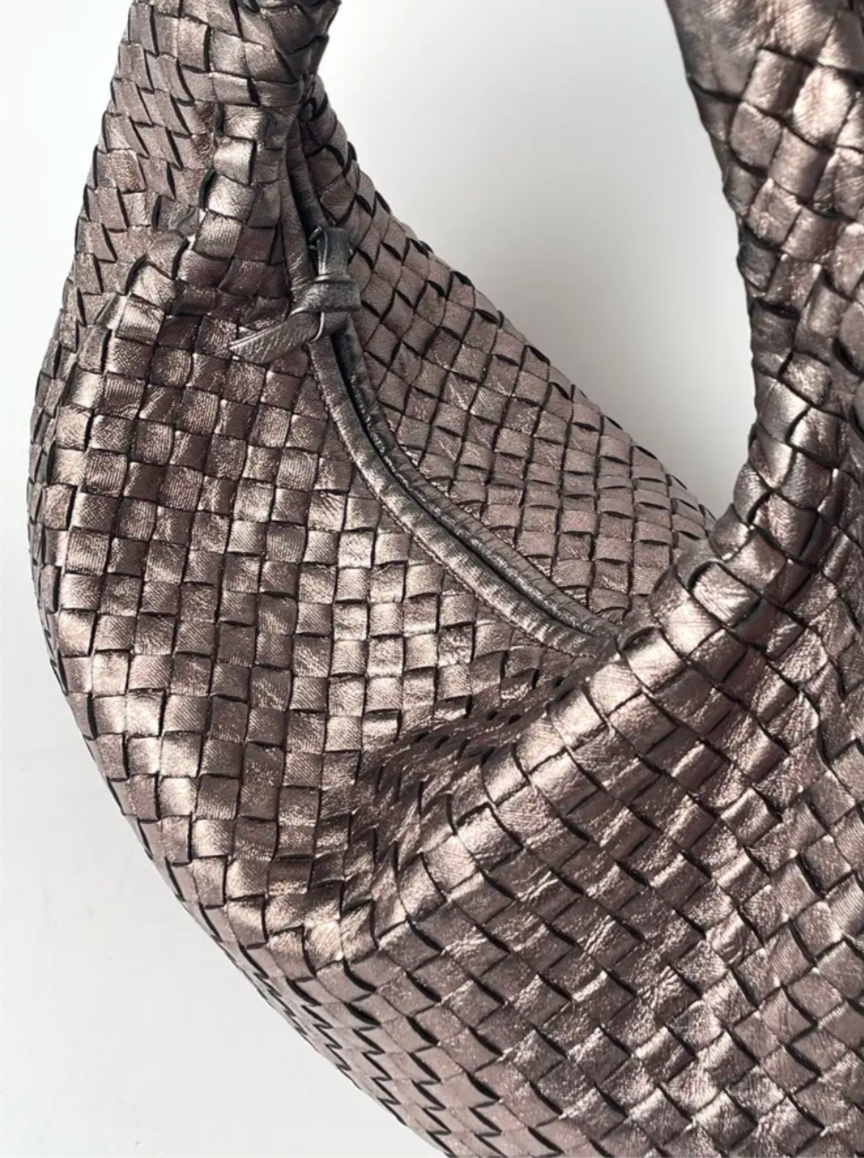 Bottega Veneta Medium Veneta