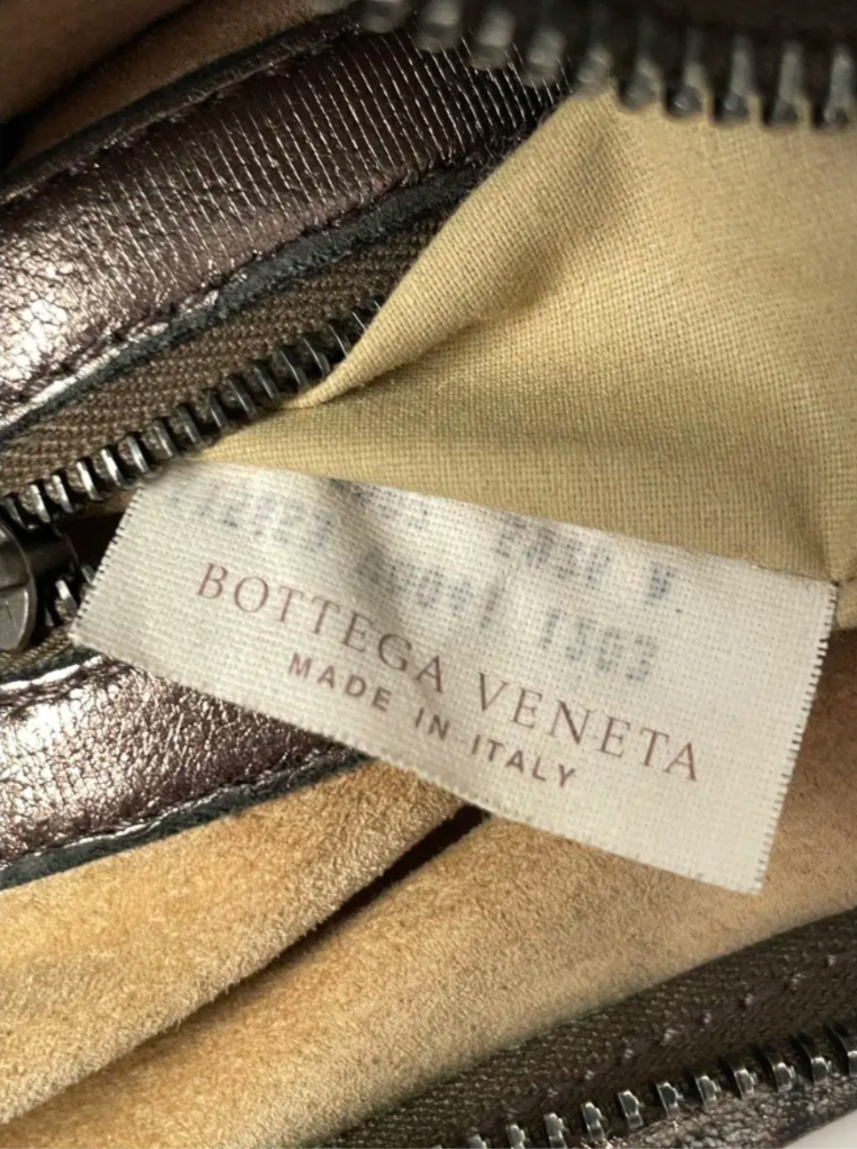 Bottega Veneta Medium Veneta