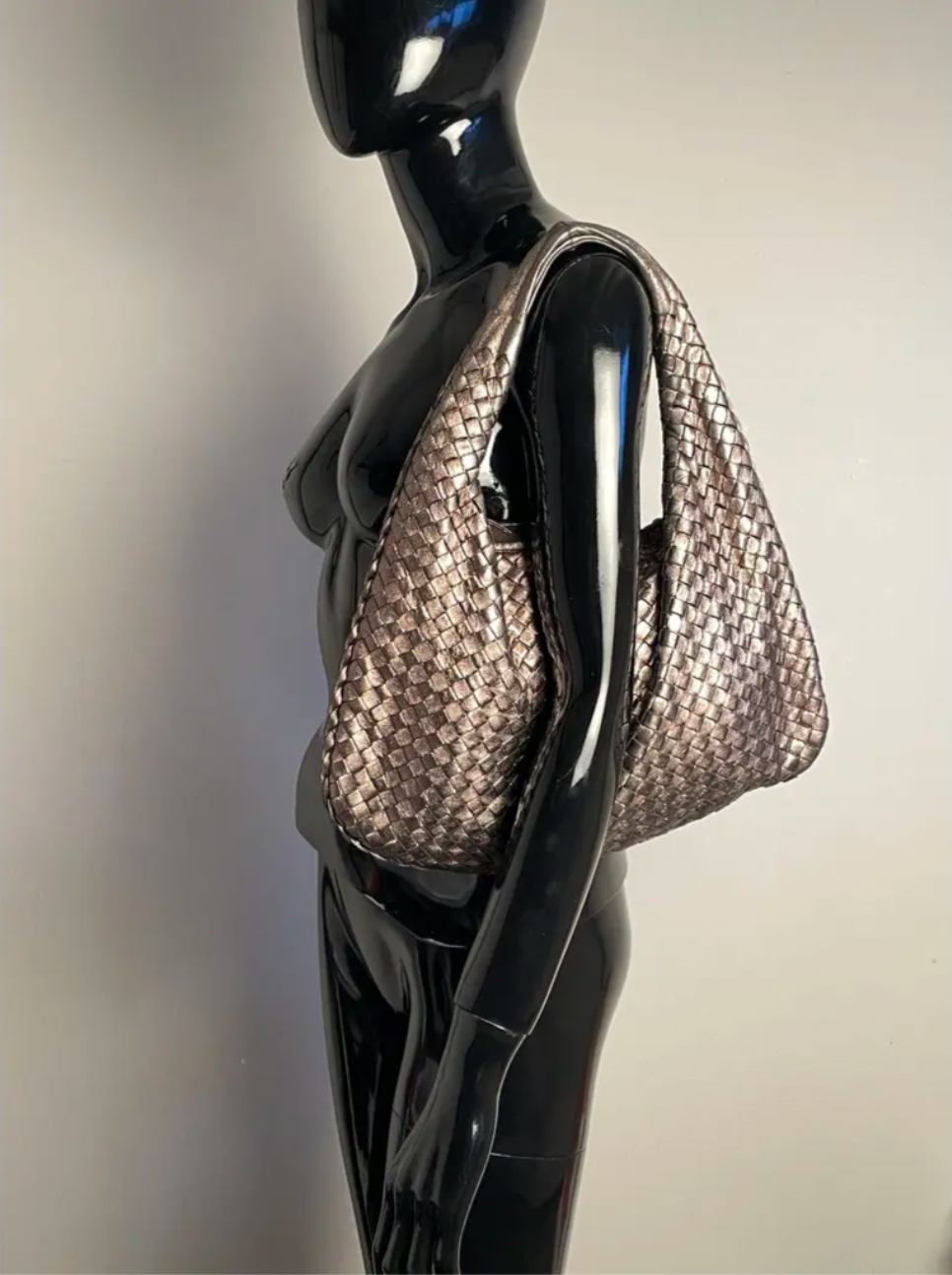 Bottega Veneta Medium Veneta