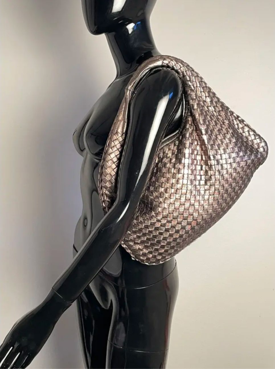 Bottega Veneta Medium Veneta