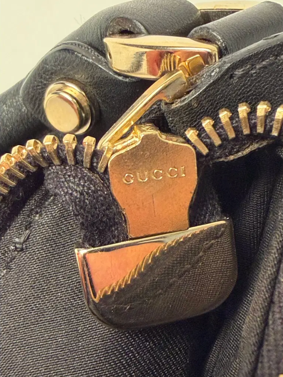 Gucci Abbey D-Ring Large