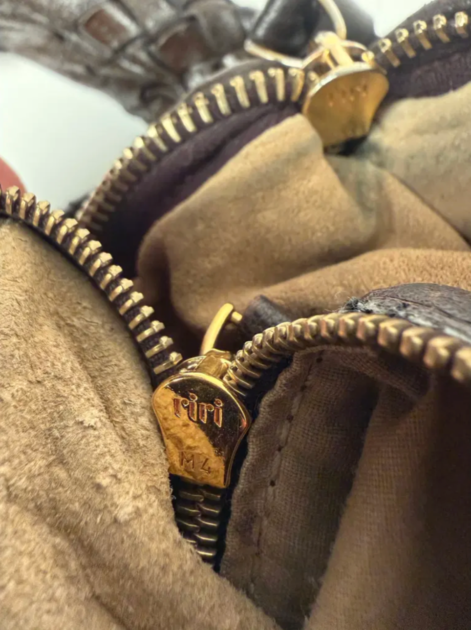 Bottega Veneta Medium Veneta