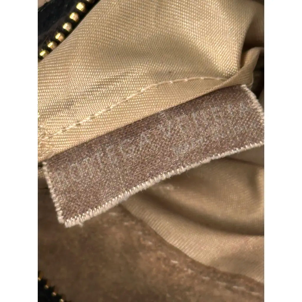 Bottega Veneta Vintage Black Medium Veneta Shoulderbag
