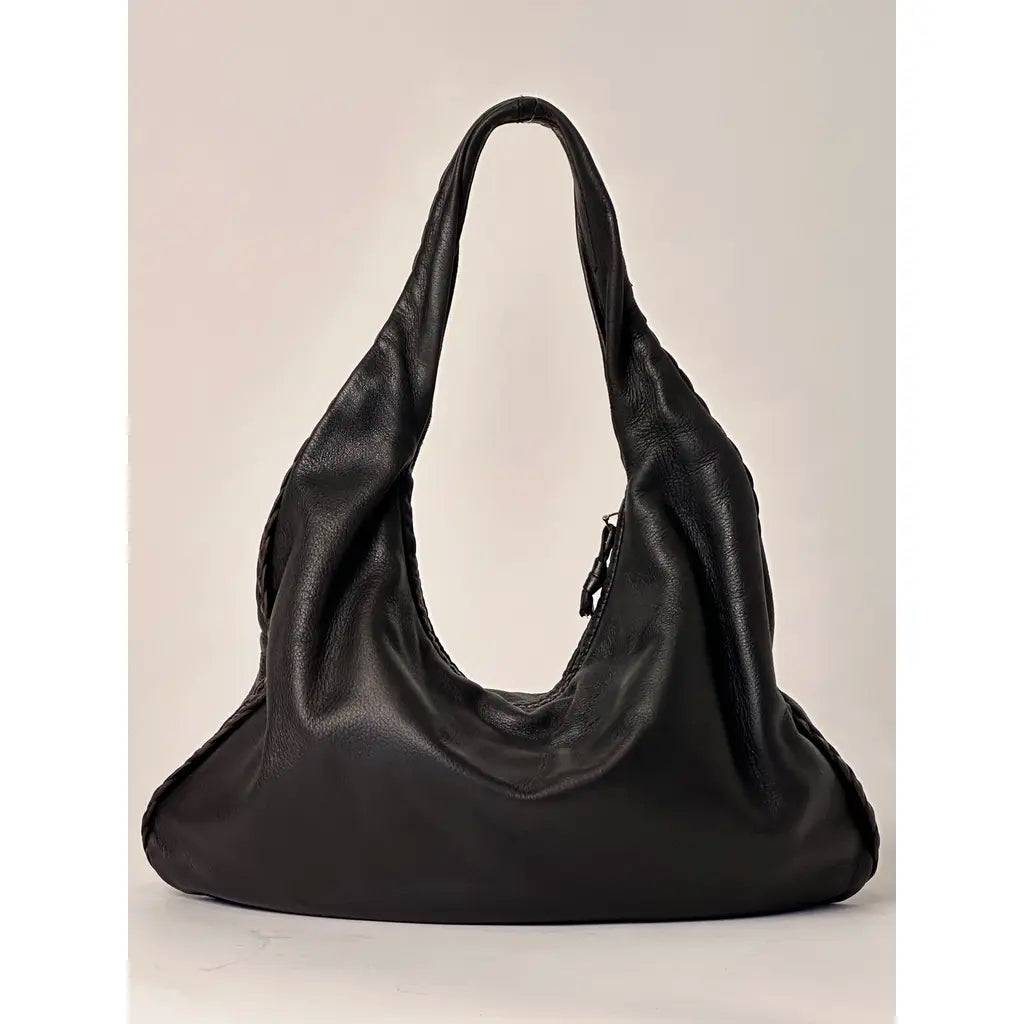 Bottega Veneta Vintage Black Medium Veneta Shoulderbag